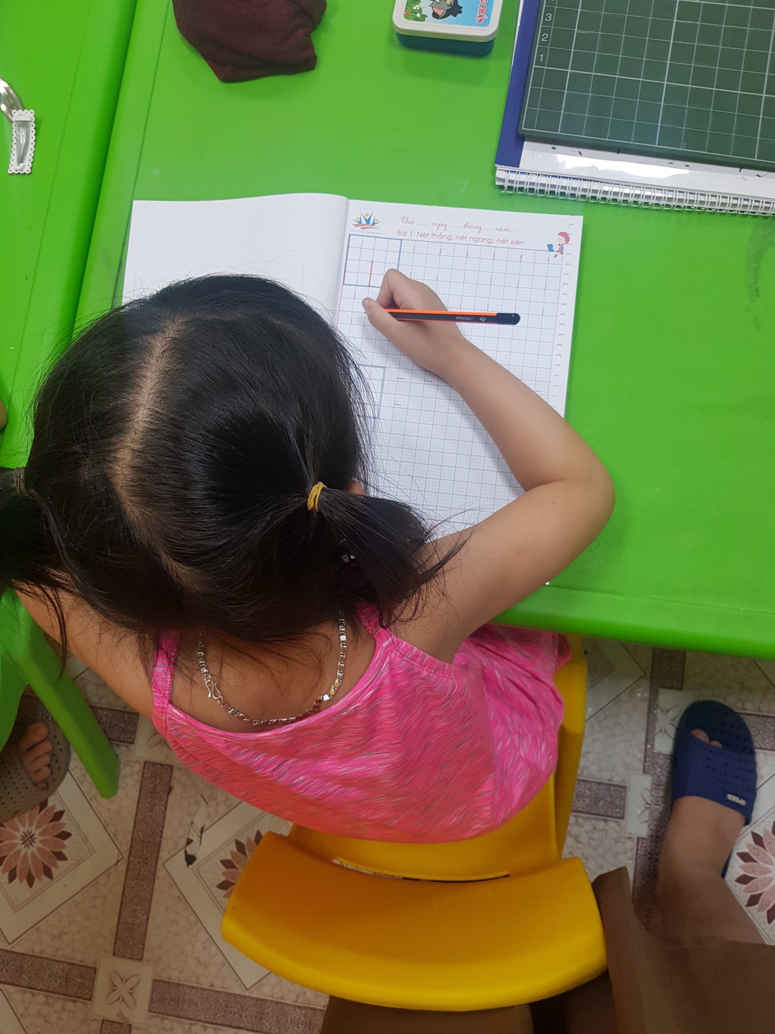 Hình ảnh cho tin tức TRẺ MẤT TẬP TRUNG VÀ 12 PHƯƠNG PHÁP GIÚP CON CẢI THIỆN